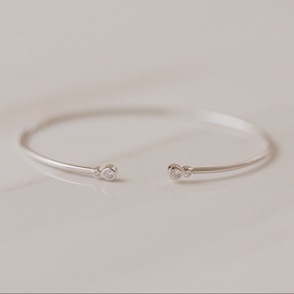 Dainty CZ Bracelet | 925 Silver - Picture 2 of 8